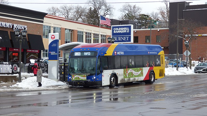 File:A Line Bus at Ford & Kenneth Station.jpg