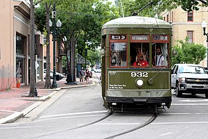 A New Orleans streetcar.jpg