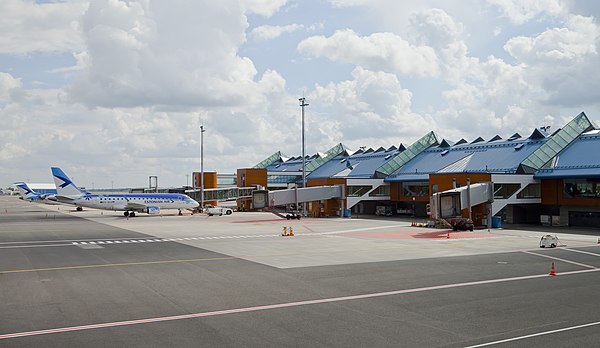 Aeropuerto Internacional de Tallinn, Estonia, 2012-08-05, DD 04.JPG