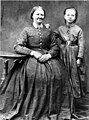 Amalia Eriksson och dottern Ida (gm.b1.62).jpg