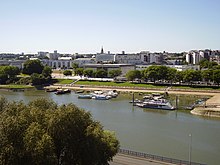 Lage des Theaters an der Front von Maine.