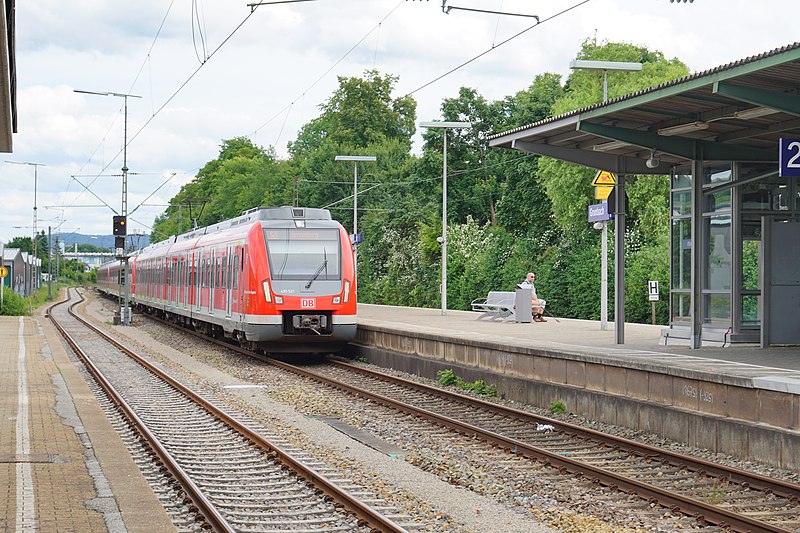File:Bahnhof Grunbach 39.jpg