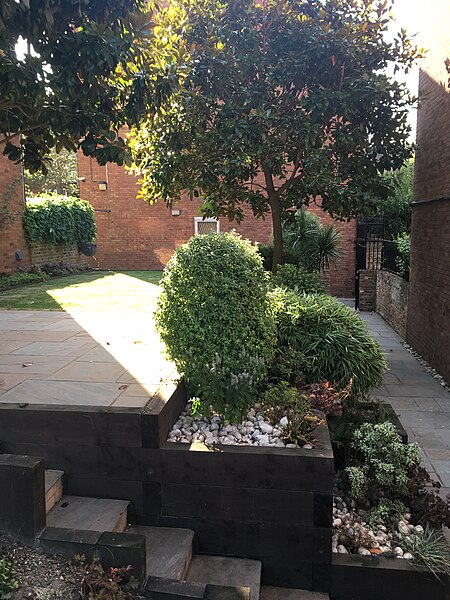 File:Bartle Road memorial garden - geograph.org.uk - 5866088.jpg