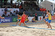 Deutsch: Beachhandball Europameisterschaften 2019 (Beach handball Euro); Tag 3: 4. Juli 2019 – Männer, Hauptrunde Gruppe II, Polen-Ukraine 2:0 (24:13, 23:22) English: Beach handball Euro; Day 3: 4 July 2019 – Men Main Round Group II – Poland-Ukraine 2:0 (24:13, 23:22)