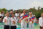 Deutsch: Beachvolleyball bei den Olympischen Jugendspielen 2018; Tag 11, 17. Oktober 2018; Mädchen, Medaillenzeremonie - Gold: Russland (Maria Woronina & Maria Botscharow), Silber: Italien (Claudia Scampoli & Nicol Bertozzi), Bronze: Norwegen (Emilie Olimstad & Frida Berntsen) English: Beach volleyball at the 2018 Summer Youth Olympics at 17 October 2018 – Girls Victory ceremony - Gold: Russia (Maria Voronina & Maria Bocharov), Silber: Italy (Claudia Scampoli & Nicol Bertozzi), Bronze: Norway (Emilie Olimstad & Frida Berntsen)