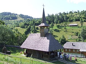 Biserica de lemn din Sangeorz-Bai01.jpg