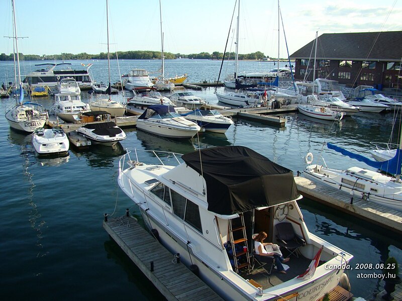 File:Boats - panoramio - atomboy.jpg