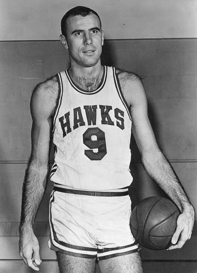 NBA 1959 - 60 St. Louis Hawks Team Picture Black & White 8 X 10 Photo  Picture 