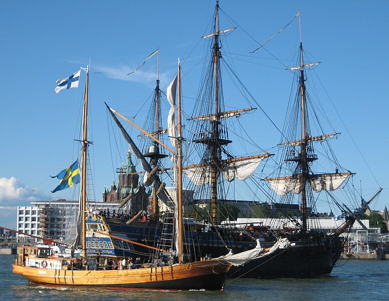 File:Brig Tre Kronor and East Indiaman Götheborg visiting Helsinki.jpg