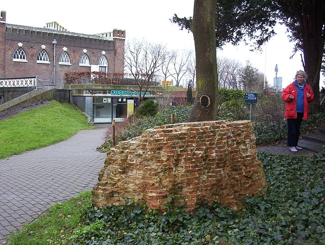 Cruquiusmuseum entrance, taken from Cruquiusmuseum park