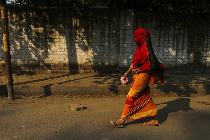 File:Buiobuione Street photography of daily life in Delhi India - 10.jpg