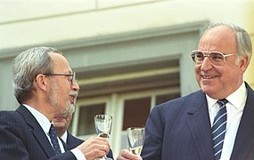 Staatsvertrag zwischen der Bundesrepublik und der DDR – Helmut Kohl und Lothar de Maizière am 18. September 1990