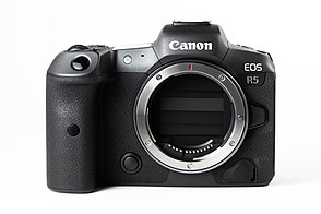 Canon EOS R5.jpg