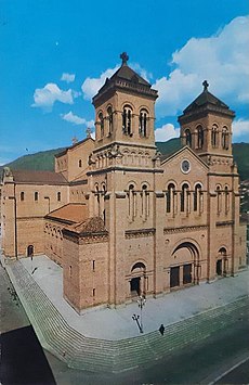 Catedral Metropolitana de Medellín - Wikipedia, la enciclopedia libre