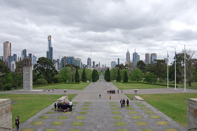 File:Ceremonial Avenue (in 2015) as seen from the Shrine of Remembrance.jpg