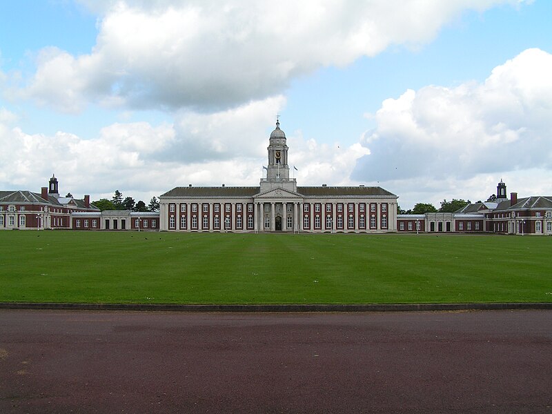 File:College Hall Officers' Mess.JPG