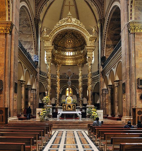File:Cuenca Ecuador Catedral Nueva 02.jpg