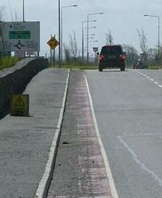 <span class="mw-page-title-main">Road debris</span> Road hazard