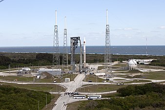 Cygnus CRS OA-6 Atlas V rocket at launch pad (25847453182).jpg