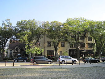 Deerpath Inn.JPG