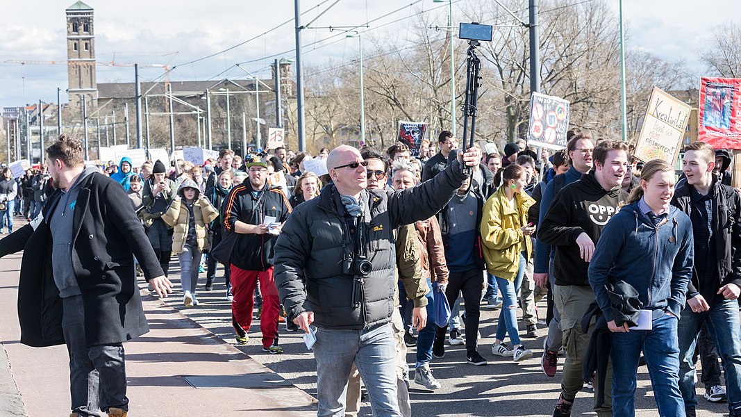 Demonstration gegen Artikel 13 EU-Urheberrechtsreform, Köln 9. März 2019-6513.jpg
