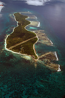 <span class="mw-page-title-main">Desroches Island</span> Main island of the Amirante Islands, part of the Outer Islands of the Seychelles