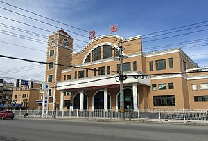 Dingxi Railway Station (20171004145358).jpg