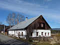 Čeština: Dům čp. 8 ve vsi Dobrá severně od obce Stožec v okrese Prachatice. English: House No 8 in the village of Dobrá, Bohemian Forest, part of the municipality of Stožec, Prachatice District, South Bohemian Region, Czech Republic.