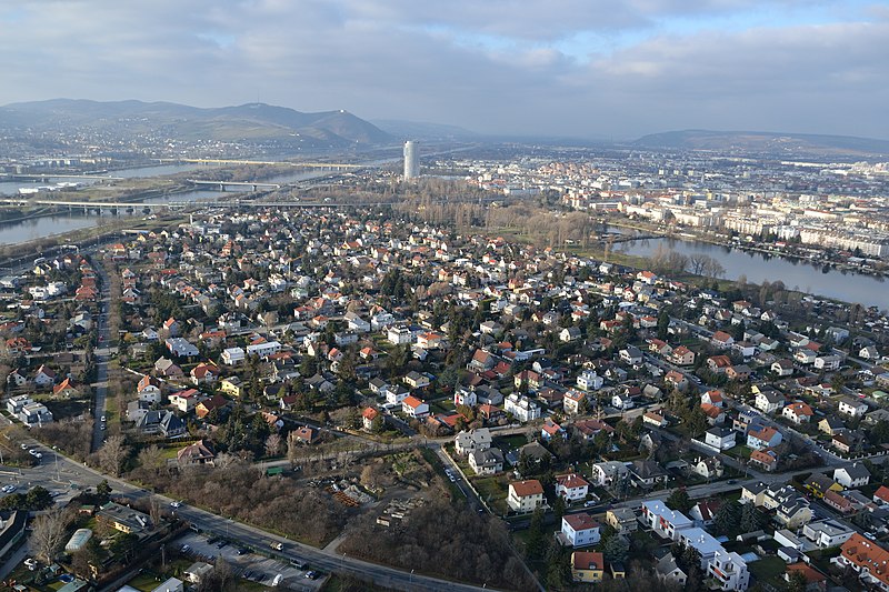 File:Donaupark DSC 7362 (12664387184).jpg