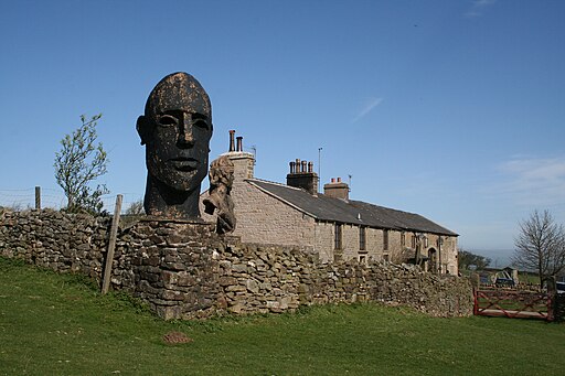 Duck Pond Farm with sculpted heads - geograph.org.uk - 2353661