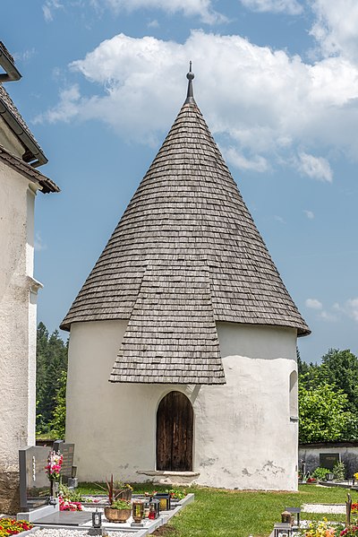 File:Ebenthal Radsberg Friedhof Karner hl. Michael W-Ansicht 12062019 6759.jpg