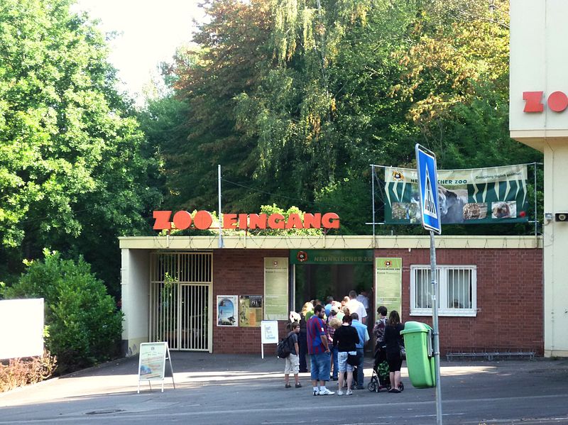 File:Eingang Zoo-1.jpg