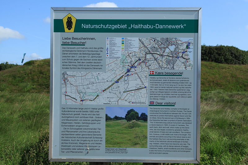 File:Ellingstedt - Mölhornweg-Margarethenwallweg - Danewerk 02 ies.jpg