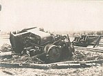 Chemin de fer de campagne déraillé pendant la Première Guerre mondiale.jpg