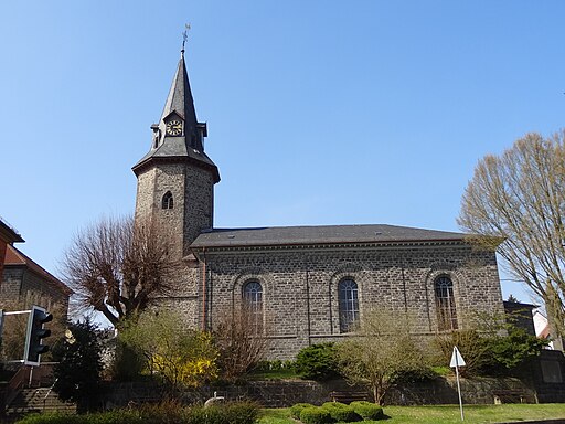 Evangelische Kirche Beuern Außen 02