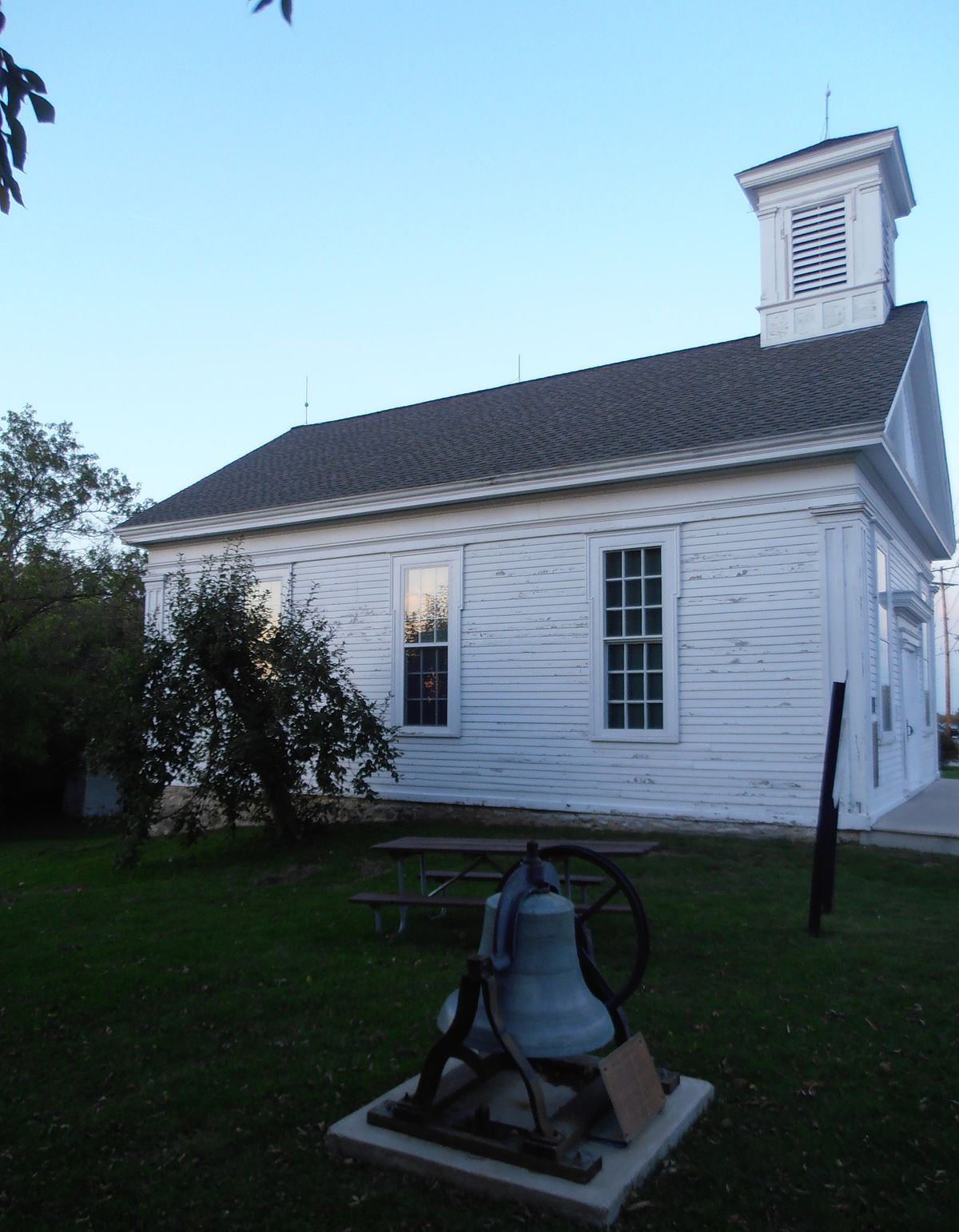 Freewill Baptist Church (New Berlin, Wisconsin) - Wikipedia