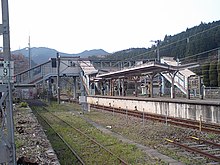 二俣尾駅ホーム（2010年4月）