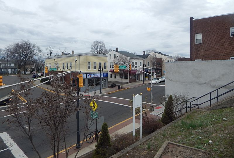 File:Garfield, New Jersey (2015).jpg