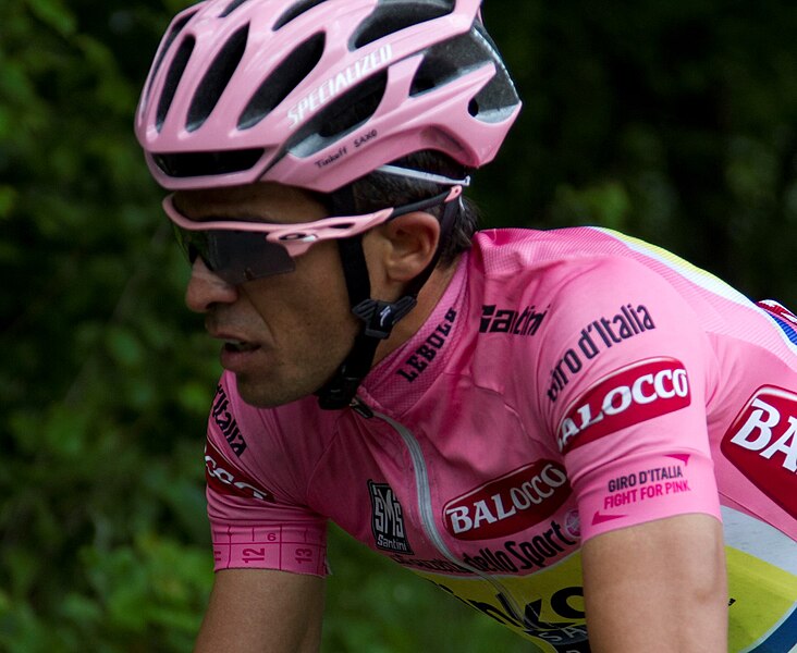 File:Giro d'Italia 2015, contador (17691072054).jpg