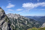 Deutsch: Von der Welser Hütte unterhalb des Großen Priels reicht der Blick im Nordwesten bis nach Bayern. English: The view from the refuge Welser Hütte below the mountain Großer Priel is far reaching to Bavaria.