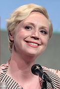 Gwendoline Christie kòm Brienne de Torth.