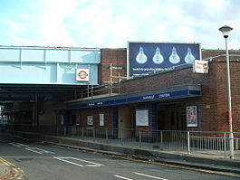 Hainault stn binası.JPG