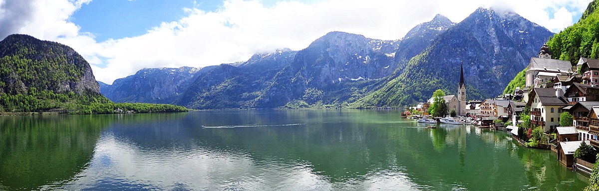 File:Hallstatt Schach.jpg - Wikimedia Commons