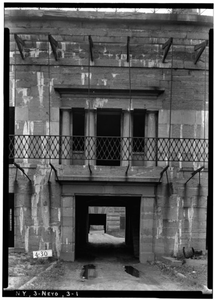 File:Historic American Buildings Survey, E.P. MacFarland, Photographer. May 15, 1934. DETAIL OF GARRISON SALLYPORT (FROM EAST). - Fort Schuyler, Throgg's Neck, Bronx, Bronx County, NY HABS NY,3-BRONX,3-1.tif