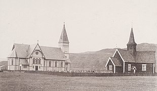 Old and new Horg churches side by side