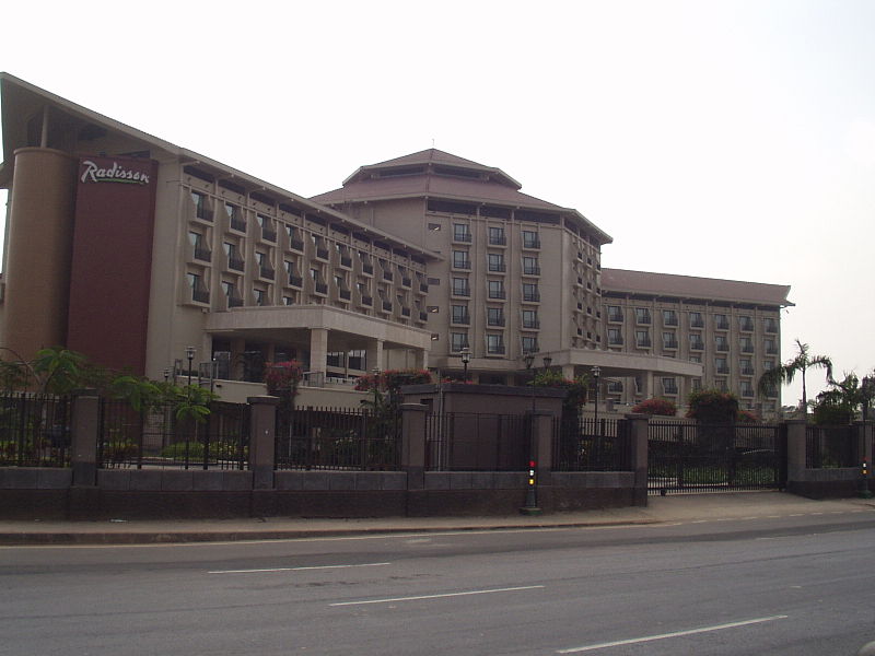 File:Hotel raddison.JPG