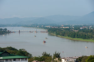 Hue Vietnam Perfume-River-01.jpg