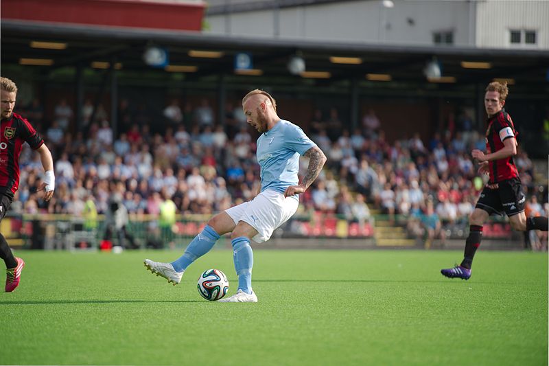 File:IF Brommapojkarna-Malmö FF - 2014-07-06 17-39-20 (7262).jpg