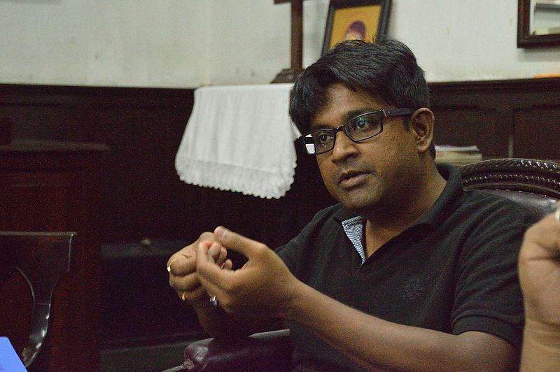 File:Indrajit Das Speaks - Wikimedia Meetup - St Johns Church - Kolkata 2016-09-10 9428.JPG