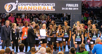 Issy Paris Hand - Finaliste de la Coupe de France 2014.png